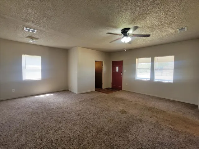 $229,900 | 215 Cedar Court, Graham, TX 76450