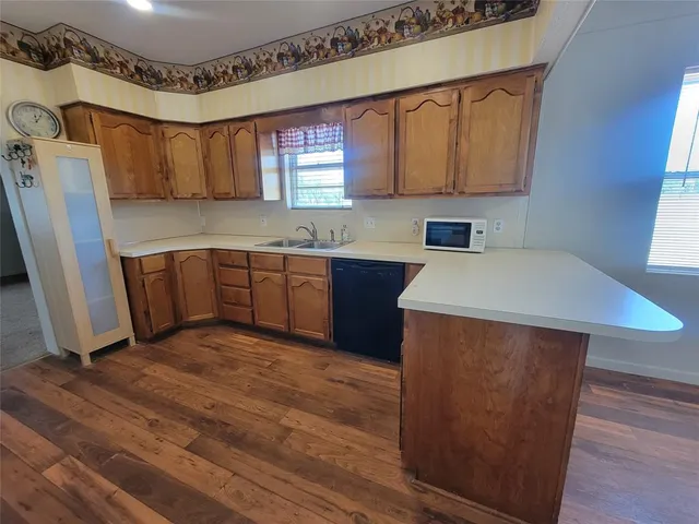 $229,900 | 215 Cedar Court, Graham, TX 76450