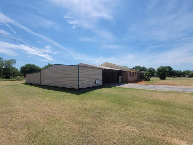 $229,900 | 215 Cedar Court, Graham, TX 76450