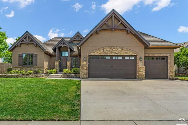 $879,000 | 5813 Robinson Drive, Lawrence, KS 66049
