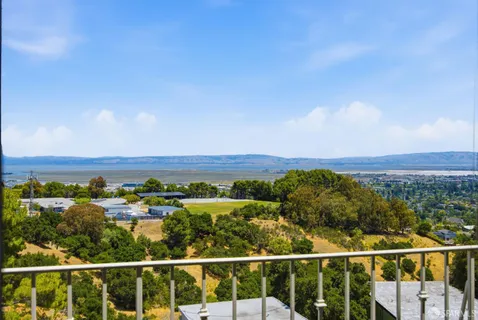 $1,060,000 | 416 Portofino Drive, Unit 303, San Carlos, CA 94070