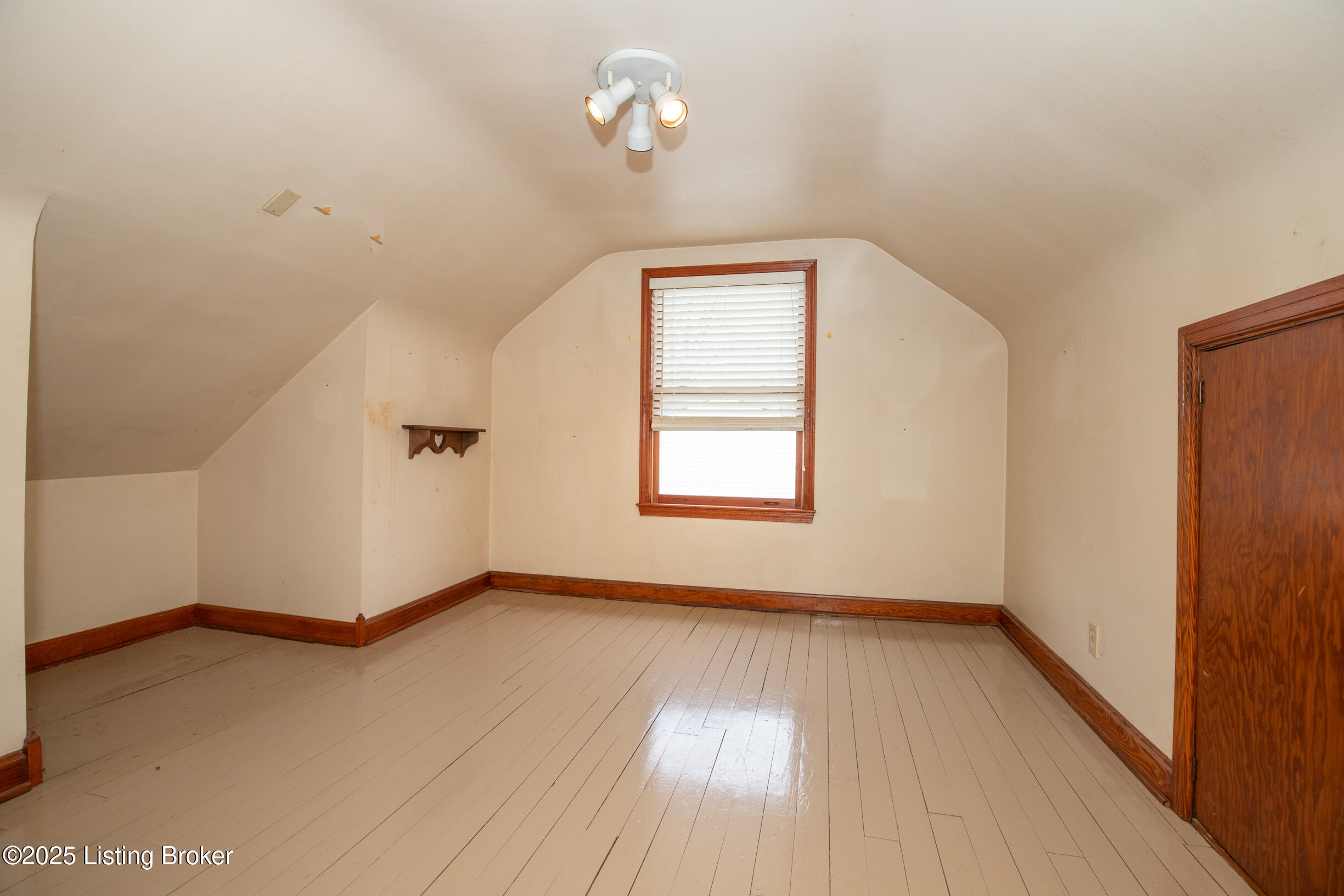 8607 Blue Lick Road Louisville, KY 40219 - Photo 34 of 45 8607 Blue Lick-1321