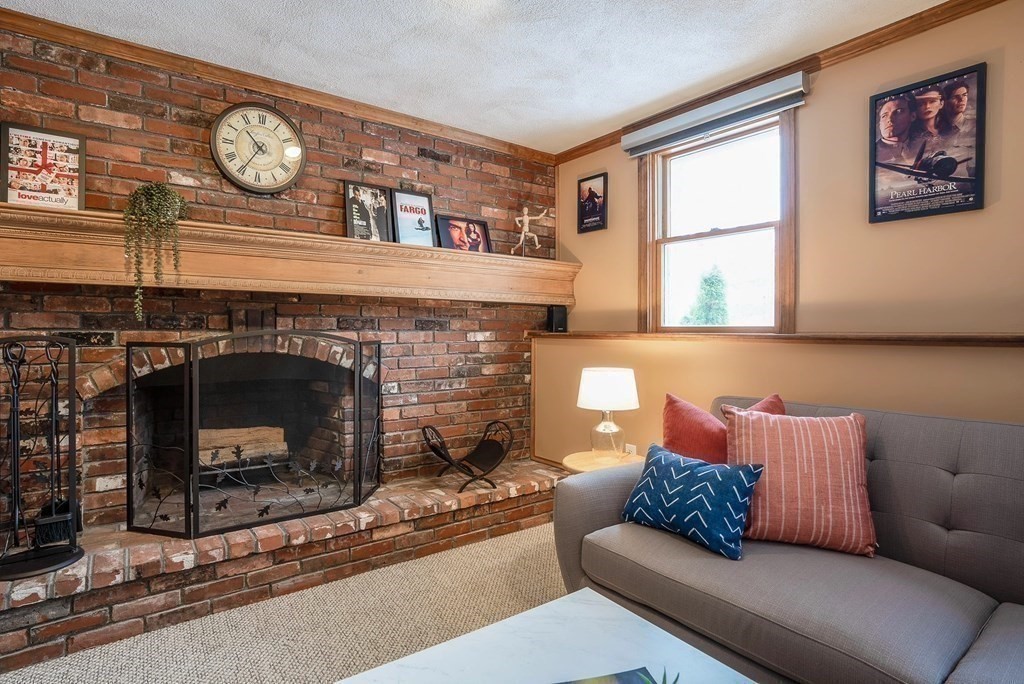 16 Beverly Road Bedford, MA 01730 - Photo 21 of 34 Gallery Image 21
