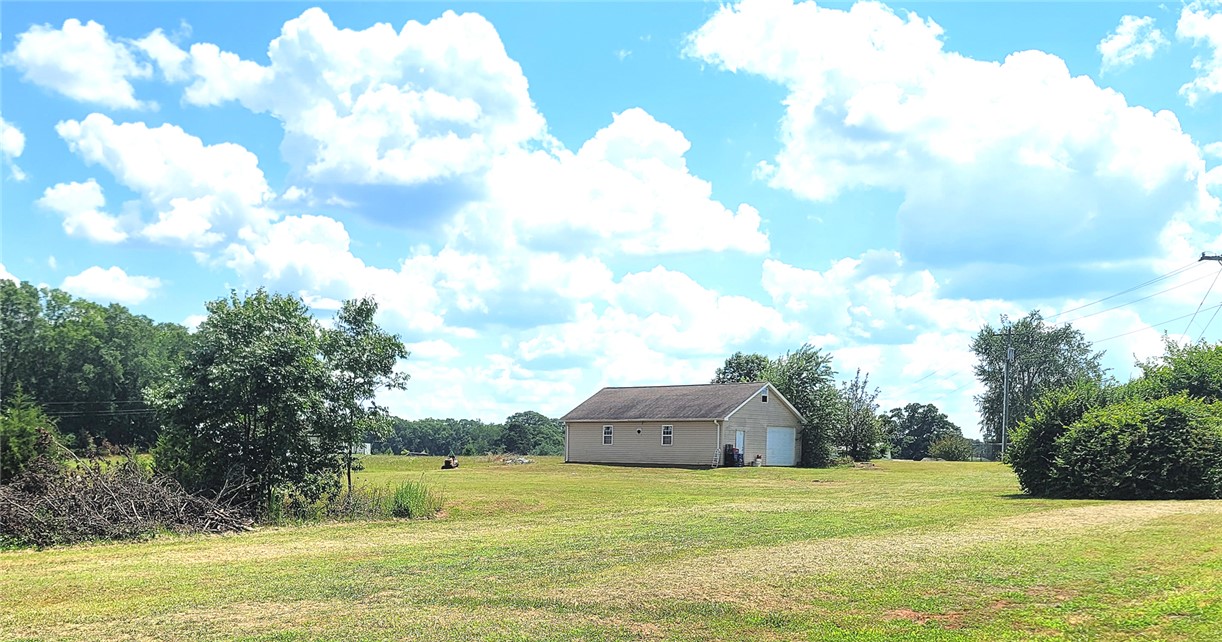 2155 Scarborough Road Anderson, SC 29626 - Photo 3 of 4