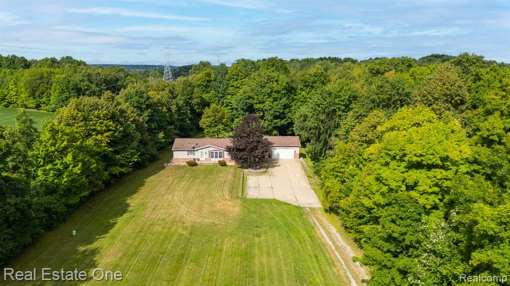 72021 Romeo Plank Road Armada, MI 48005 - Photo 2 of 46