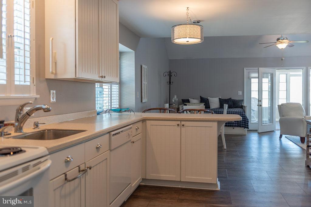 13903 Sailing Road Ocean City, MD 21842 - Photo 13 of 70 Kitchen