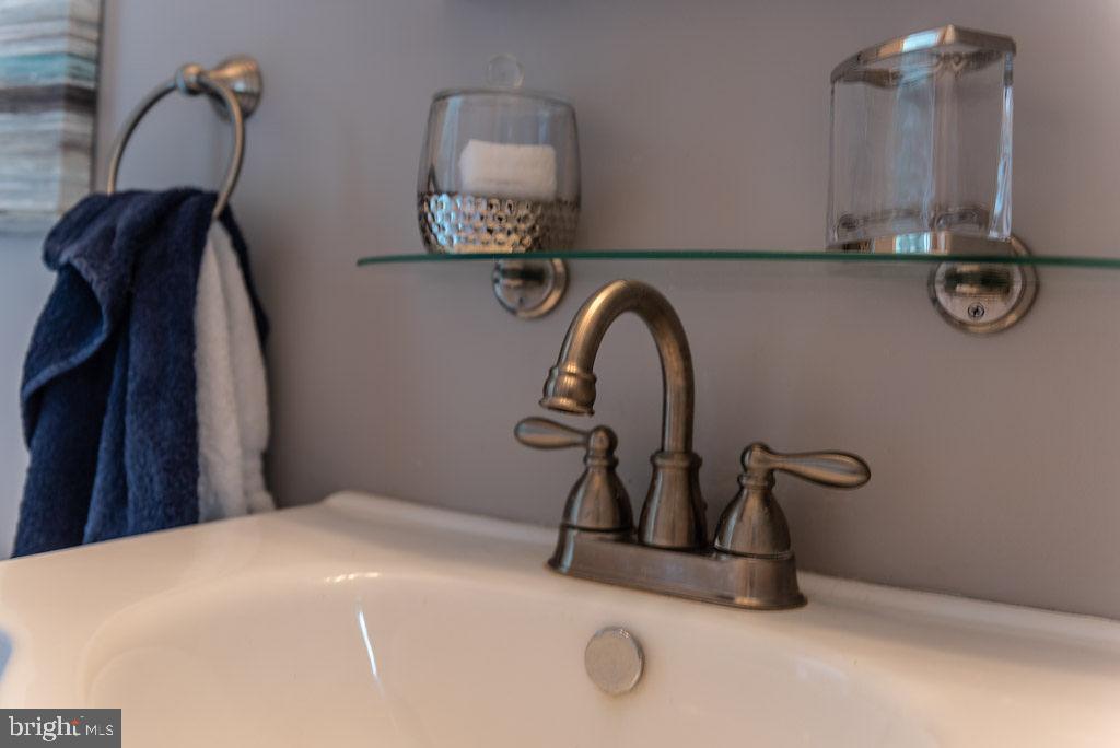 13903 Sailing Road Ocean City, MD 21842 - Photo 27 of 70 Master Bath