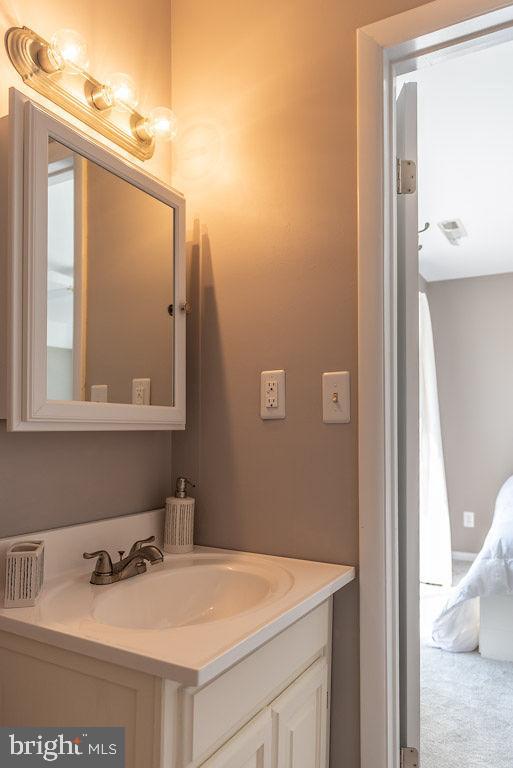 13903 Sailing Road Ocean City, MD 21842 - Photo 46 of 70 Bathroom 2