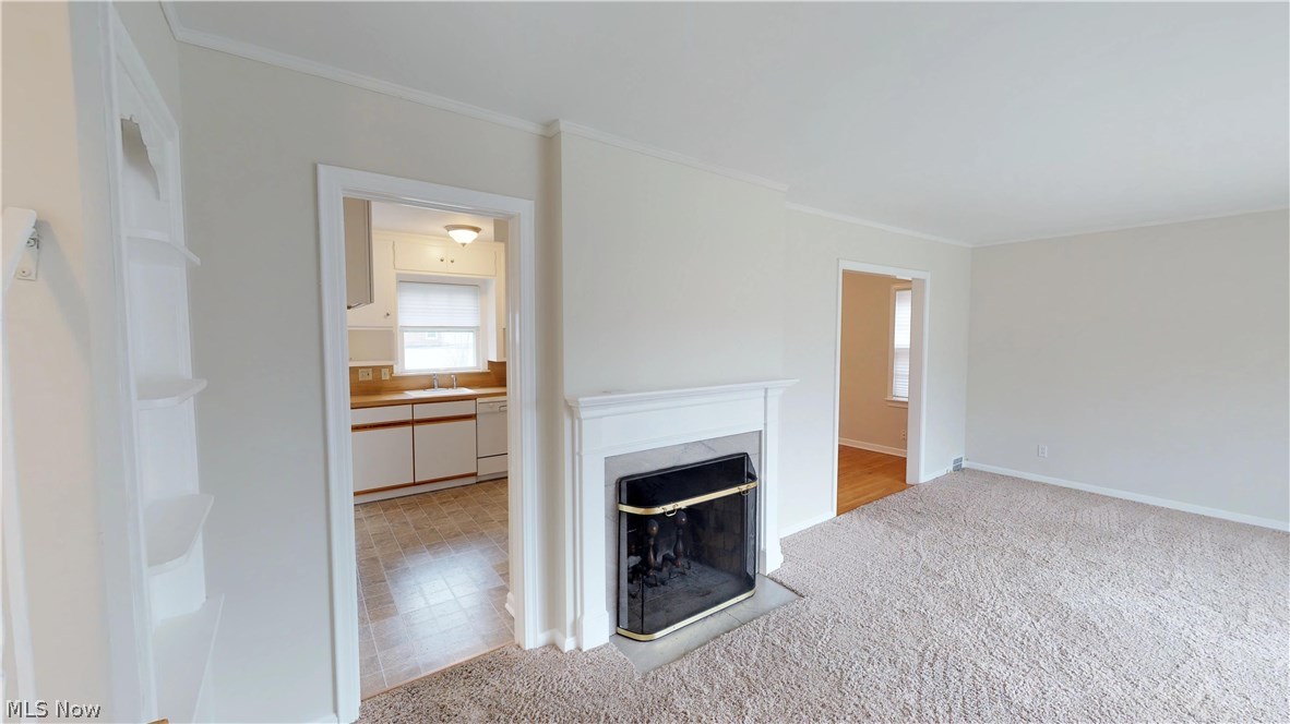 4365 Silsby Road Cleveland, OH 44118 - Photo 2 of 12 Light and Bright Living Room