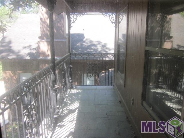 10650 Morning View Court Baton Rouge, LA 70817 - Photo 46 of 48 2nd floor front porch