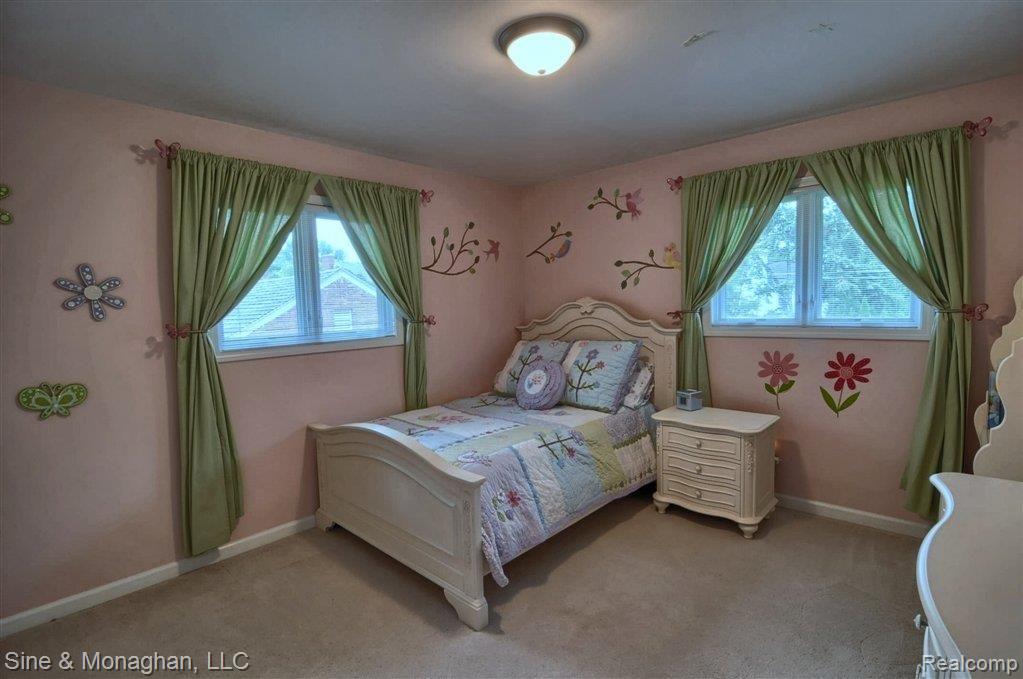 5 Hampton Road Grosse Pointe, MI 48236 - Photo 20 of 28 5th Bedroom.jpg