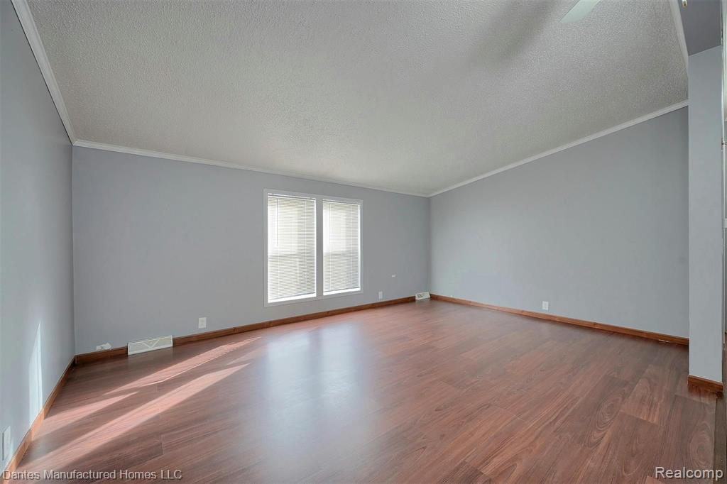64 Chinkapin Rill Fenton, MI 48430 - Photo 20 of 30 Gallery Image 20
