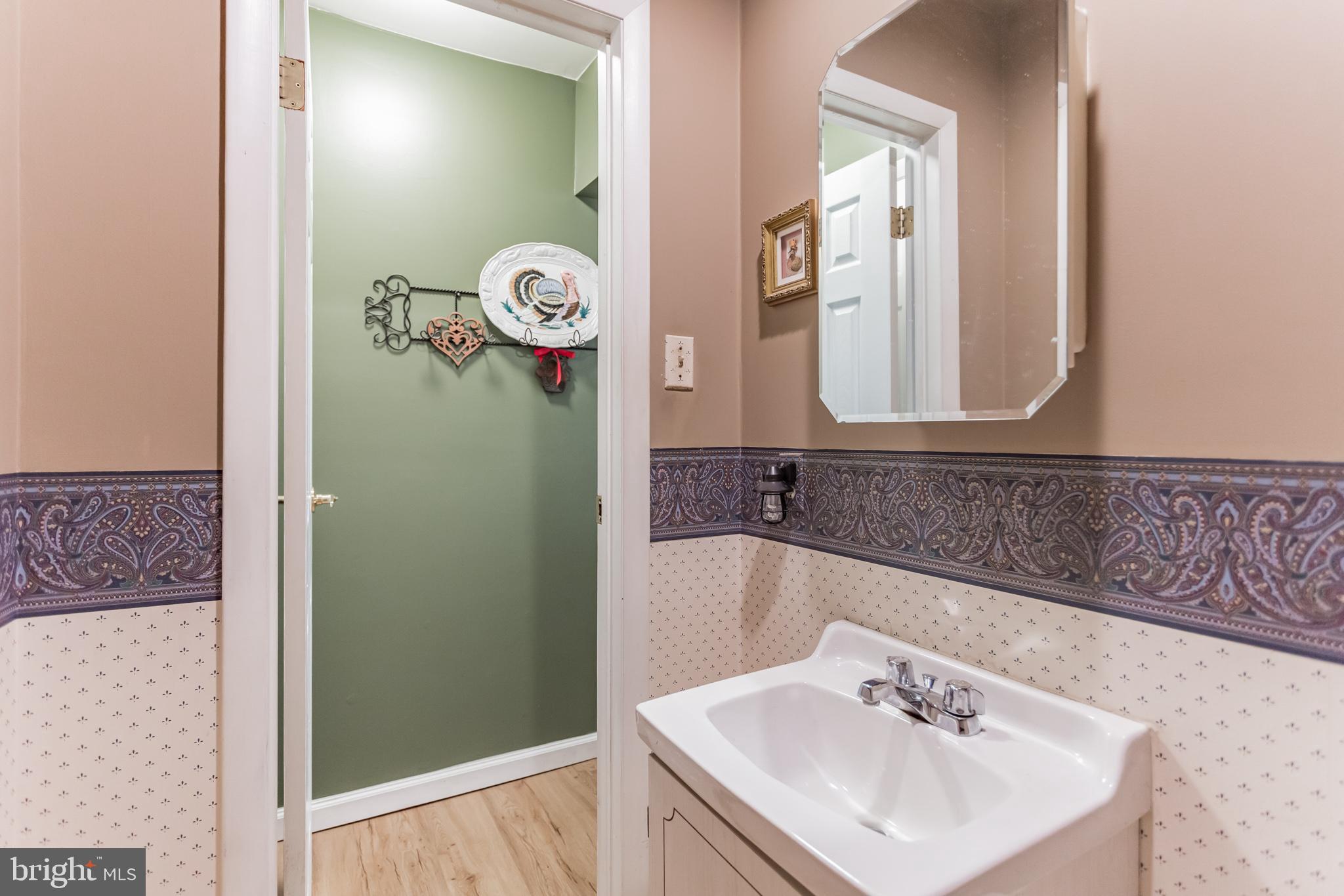 1429 Grace Road Swarthmore, PA 19081 - Photo 11 of 24 1st Floor Powder Room
