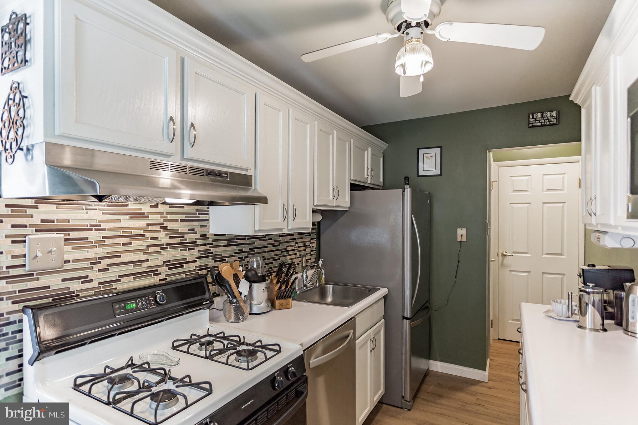 1429 Grace Road Swarthmore, PA 19081 - Photo 8 of 24 Kitchen