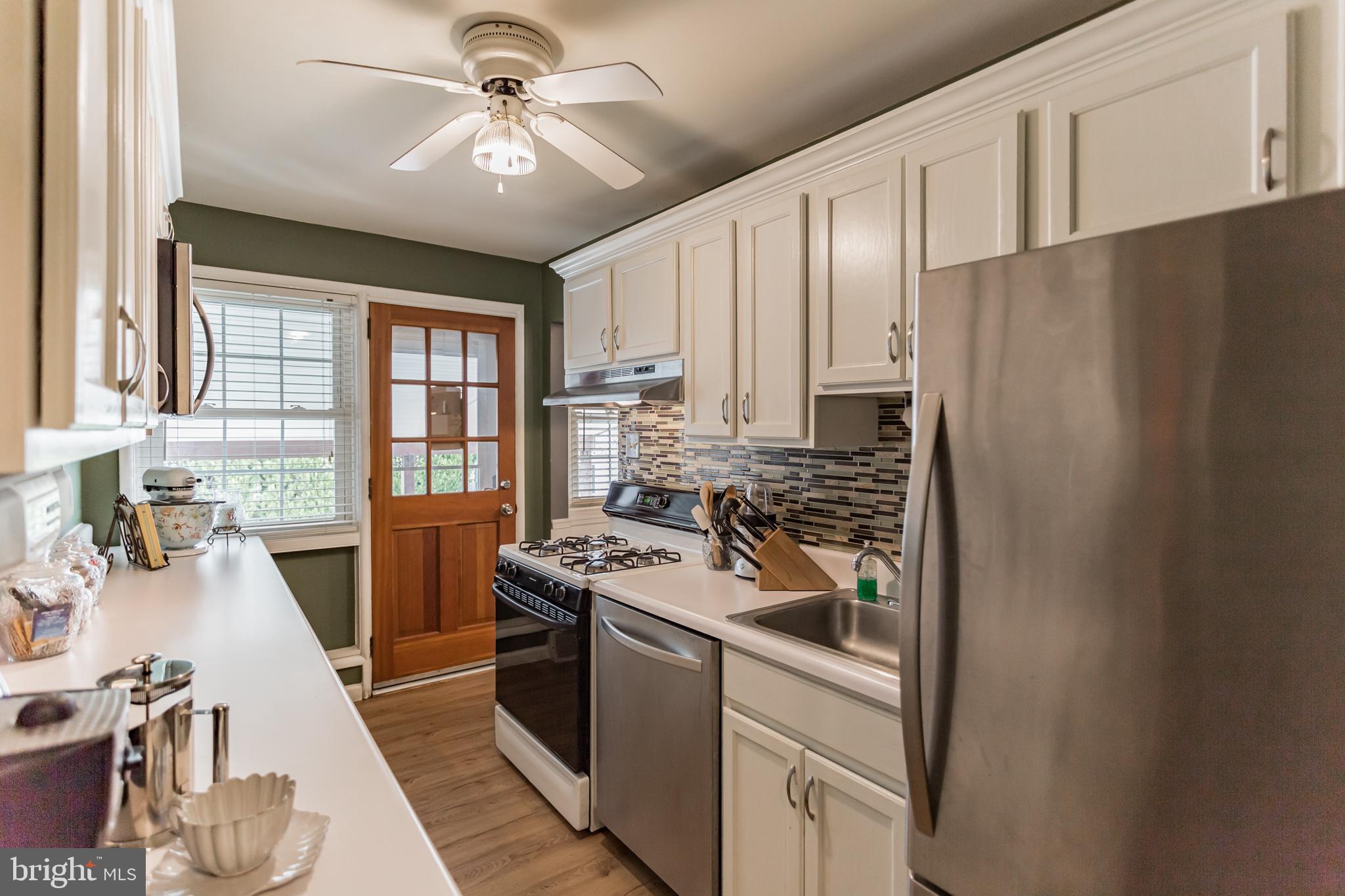 1429 Grace Road Swarthmore, PA 19081 - Photo 10 of 24 Kitchen