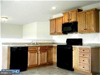 33 Forrest Road Mertztown, PA 19539 - Photo 3 of 11 Gallery Image 3