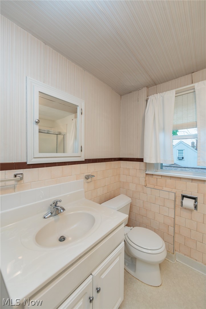 983 Dan Street Akron, OH 44310 - Photo 26 of 46