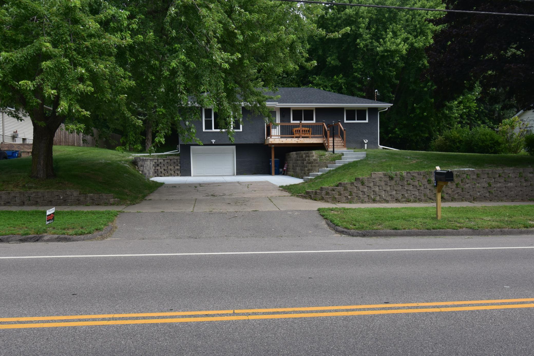 2740 County Road East New Brighton, MN 55112 - Photo 1 of 40 Gallery Image 1