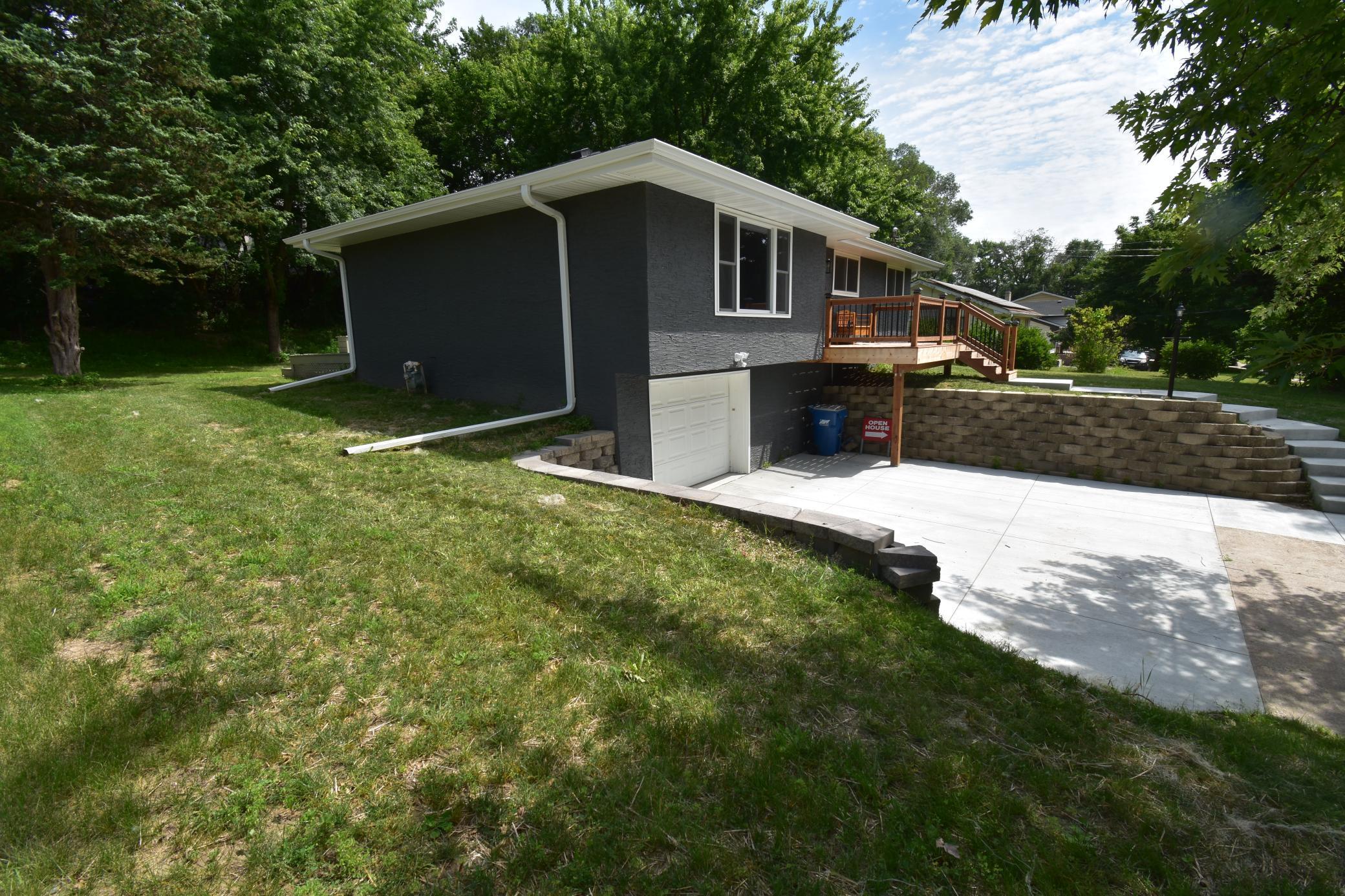 2740 County Road East New Brighton, MN 55112 - Photo 3 of 40 Gallery Image 3