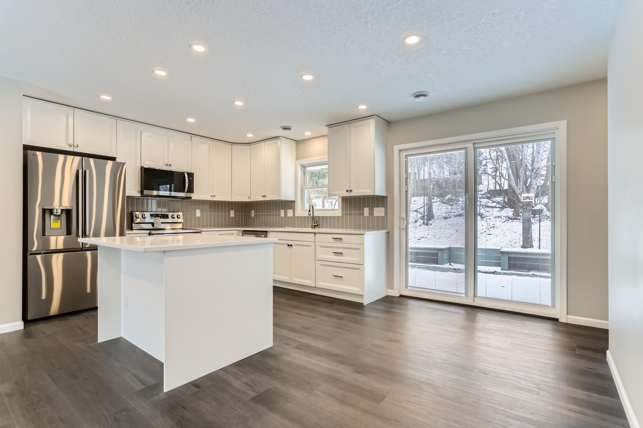 2740 County Road East New Brighton, MN 55112 - Photo 8 of 40 Gallery Image 8