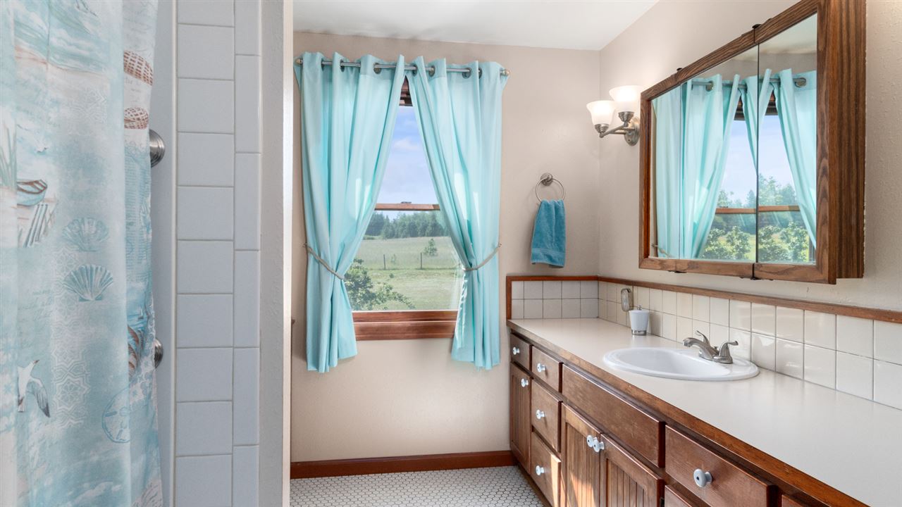 24817 North Perry Road Colbert, WA 99005 - Photo 16 of 20