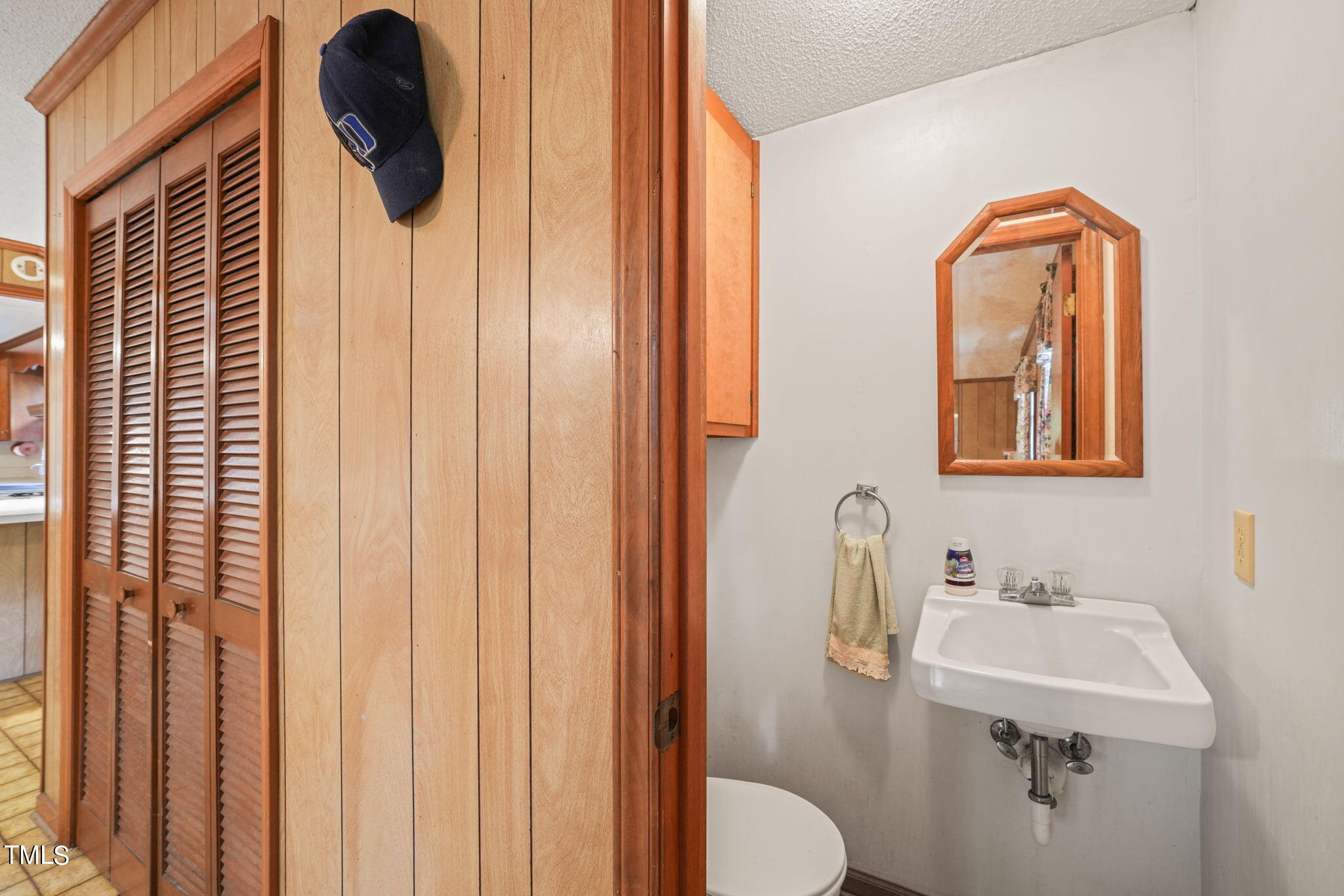 3015 Old Raleigh Road Apex, NC 27502 - Photo 13 of 47 a bathroom with a sink toilet and shower