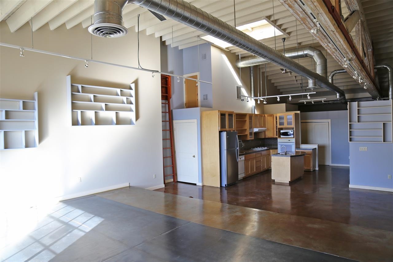 115 South Adams Street, Unit 203/3 Spokane, WA 99201 - Photo 11 of 30