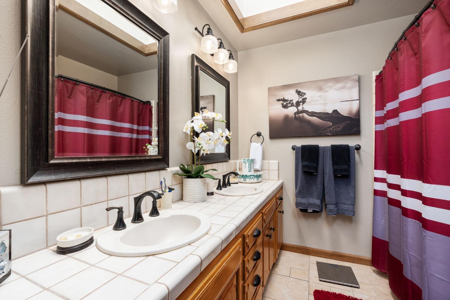 131 Post Avenue Sanger, CA 93657 - Photo 26 of 43