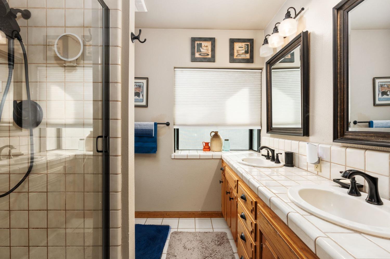 131 Post Avenue Sanger, CA 93657 - Photo 32 of 43