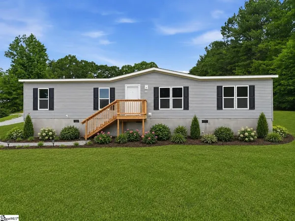 $234,500 | 104 Tomahawk Drive, Easley, SC 29640