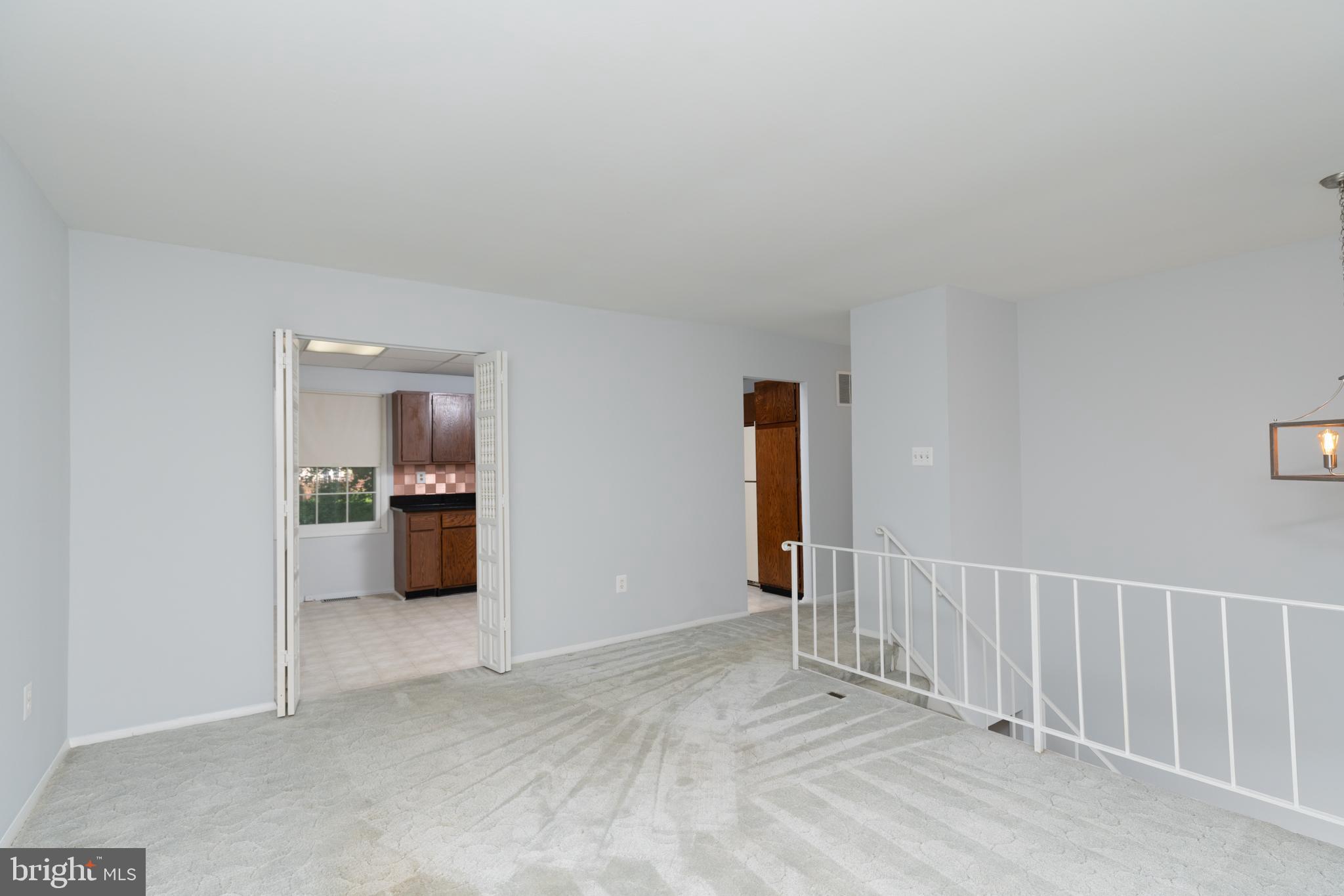 944 Fall Ridge Way Gambrills, MD 21054 - Photo 6 of 24 Main Level Living Room (alt view)