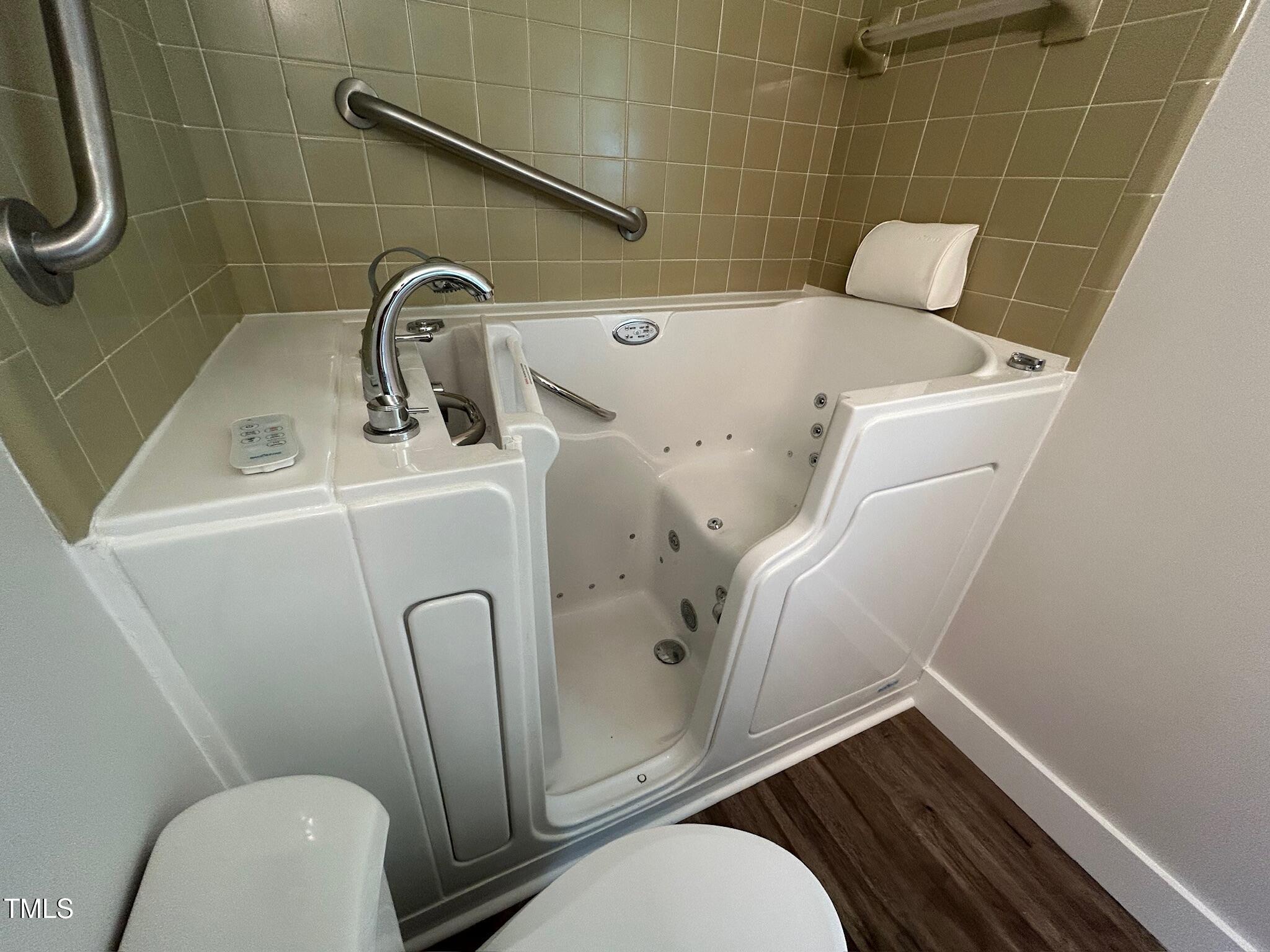 2413 Trawick Road Raleigh, NC 27604 - Photo 24 of 43 24
