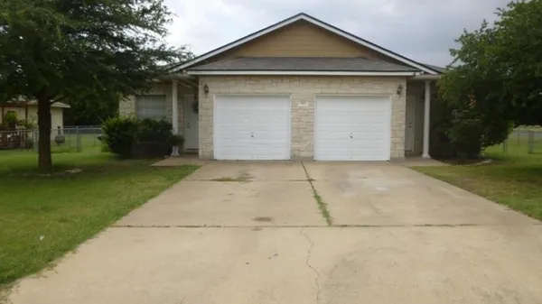 $1,450 | 501 Tablerock Circle, Unit B, Leander, TX 78641
