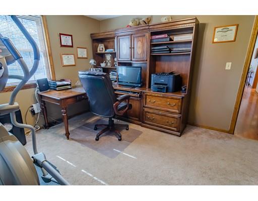 46 Rolling Ridge Lane Methuen, MA 01844 - Photo 13 of 26 Gallery Image 13