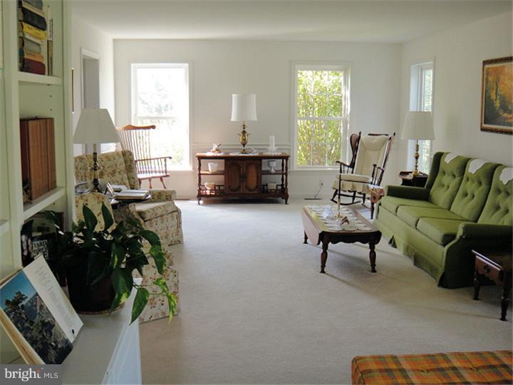 178 Forgedale Road Barto, PA 19504 - Photo 10 of 25 Living Room