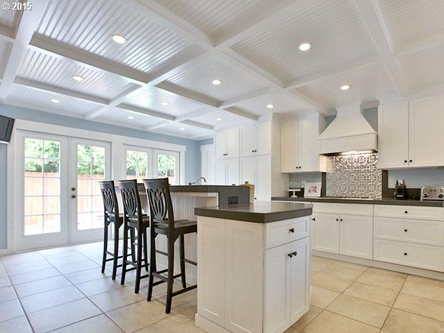 6831 Southwest Bancroft Way Portland, OR 97225 - Photo 5 of 16 Gallery Image 5