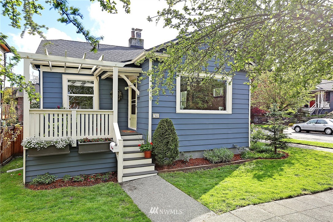 703 North 67th Street Seattle, WA 98103 - Photo 1 of 17 Gallery Image 1