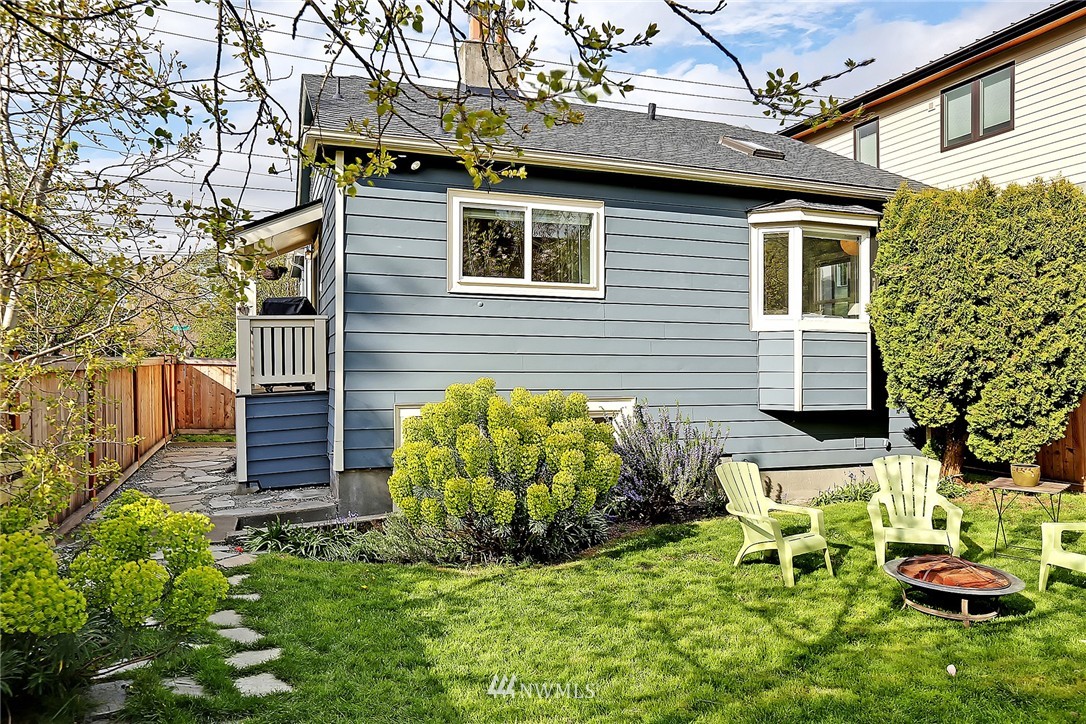 703 North 67th Street Seattle, WA 98103 - Photo 16 of 17 Gallery Image 16