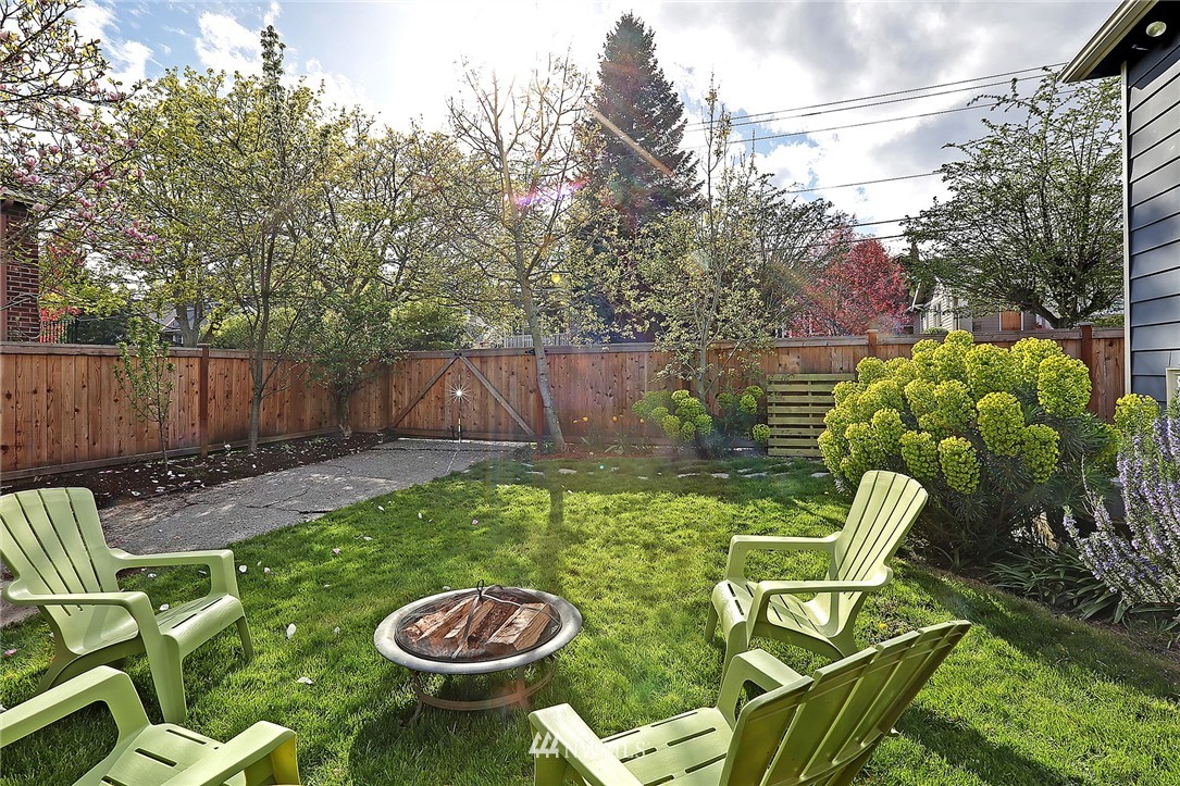 703 North 67th Street Seattle, WA 98103 - Photo 17 of 17 Gallery Image 17