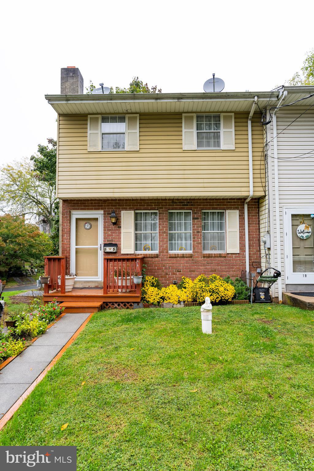 15 Reed Street Mohnton, PA 19540 - Photo 1 of 39 Gallery Image 1