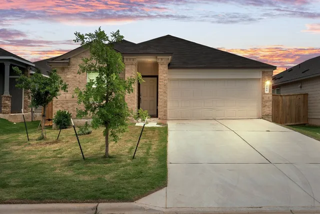 $1,600 | 264 Perfect World Loop, Jarrell, TX 76537