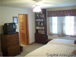 3016 Springwood Drive Springfield, IL 62712 - Photo 7 of 7