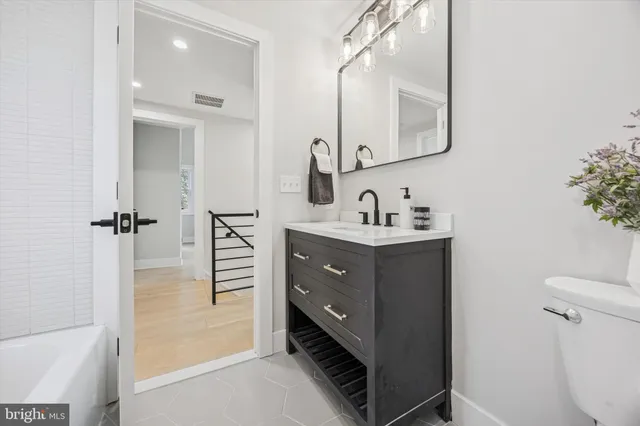 $4,500 | 219 Williamsburg Road, Ardmore, PA 19003