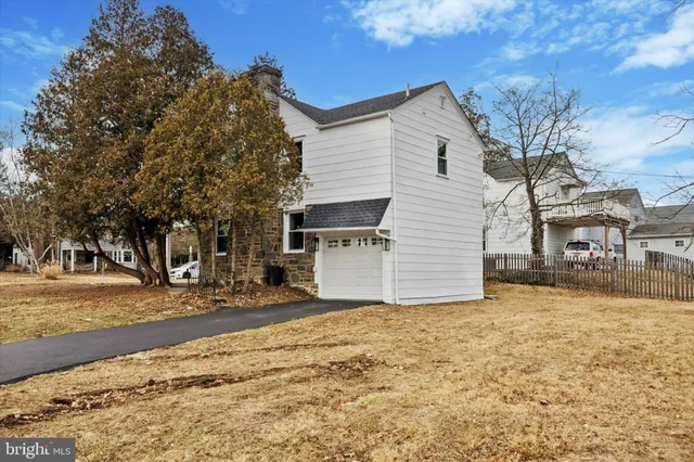 $4,500 | 219 Williamsburg Road, Ardmore, PA 19003