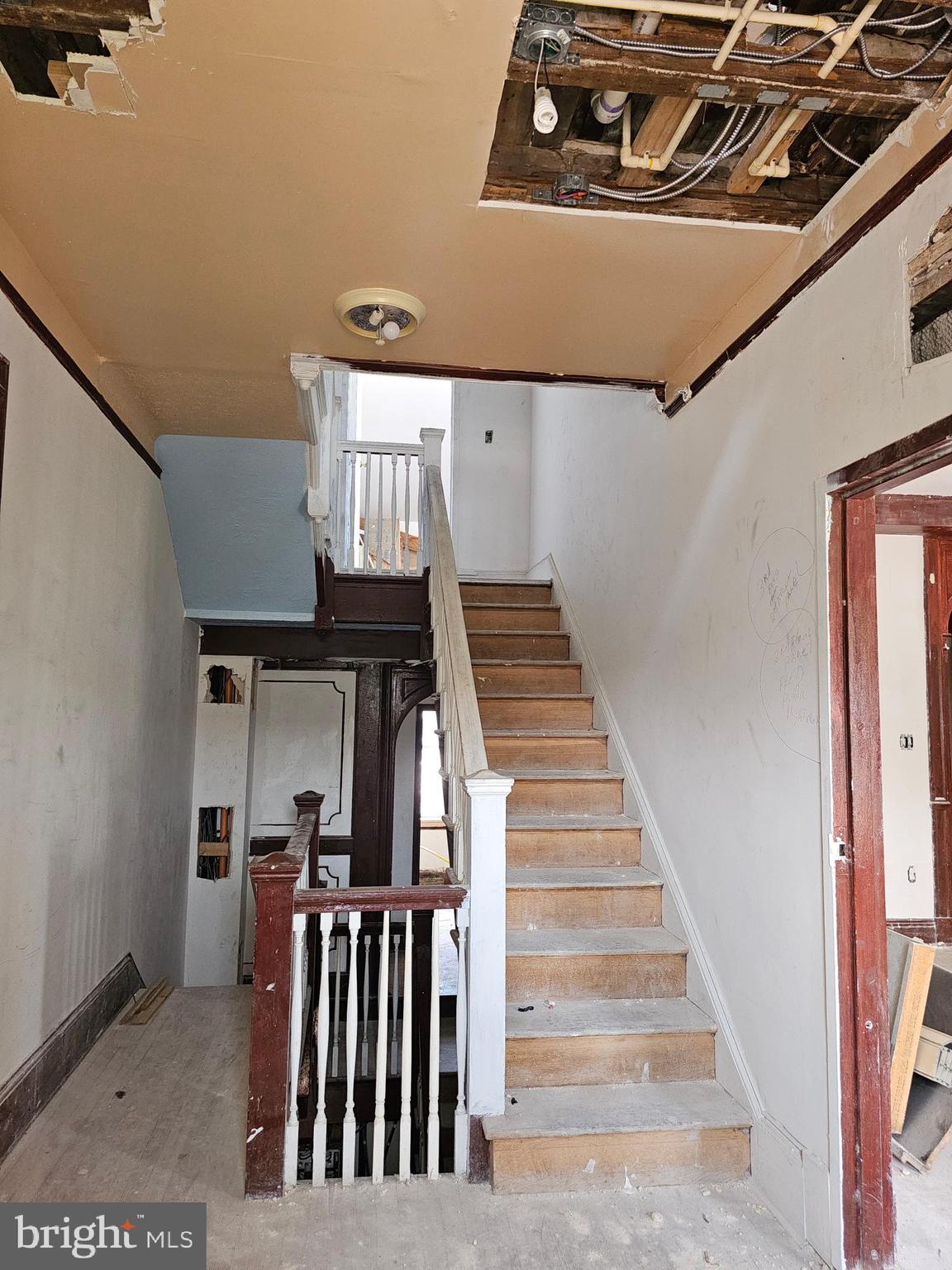 3514 Bank Street Baltimore, MD 21224 - Photo 43 of 71 a view of entryway and hall