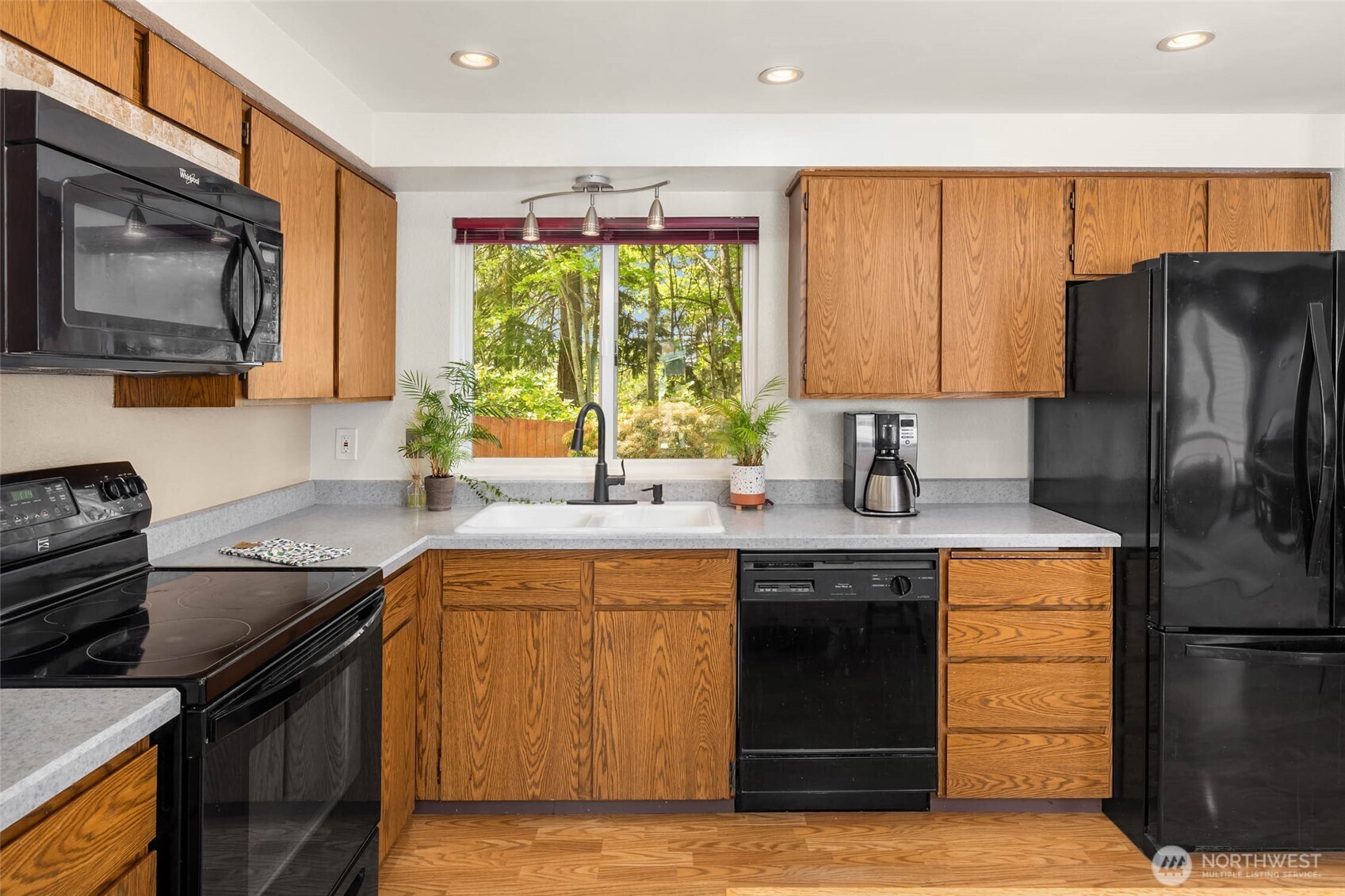 12902 Southeast 158th Place Renton, WA 98058 - Photo 10 of 25 Gallery Image 10