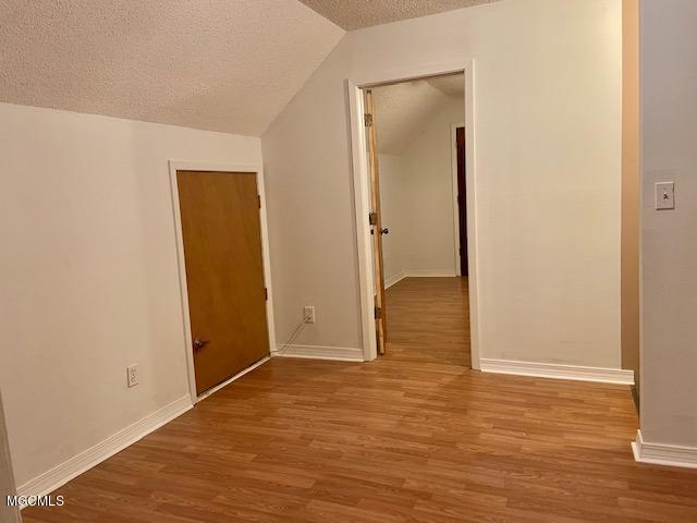 3004 Old Shell Landing Road Ocean Springs, MS 39564 - Photo 21 of 24 Upstairs Sitting Rm