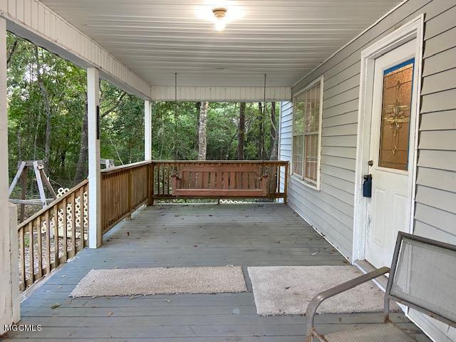 3004 Old Shell Landing Road Ocean Springs, MS 39564 - Photo 4 of 24 IMG_2488