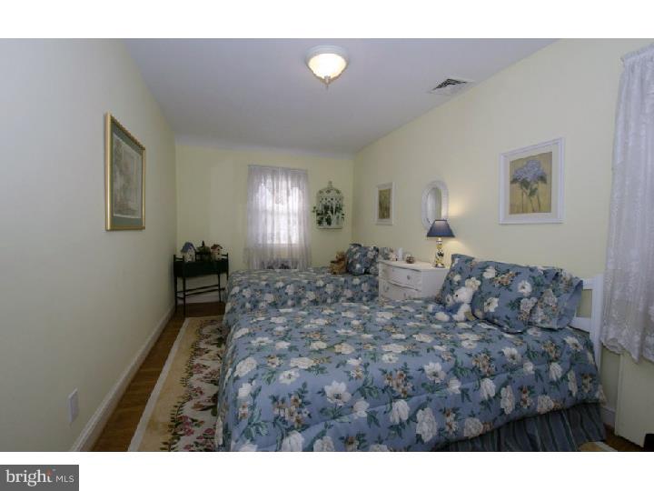 30 Braeburn Road Havertown, PA 19083 - Photo 14 of 25