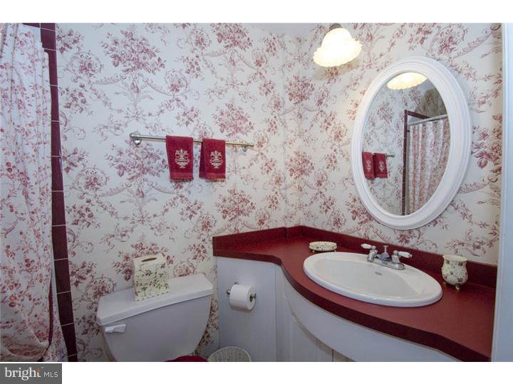 30 Braeburn Road Havertown, PA 19083 - Photo 18 of 25